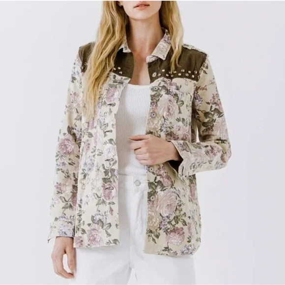 NWOT- English Rose Floral Studded Jacket Size Medium - Picture 1 of 11